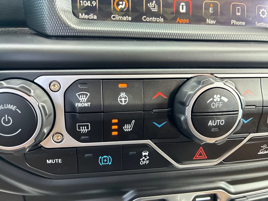 Used 2023 Jeep Wrangler Unlimited Rubicon 4xe w/ Cold Weather Group AWD/4WD image 28