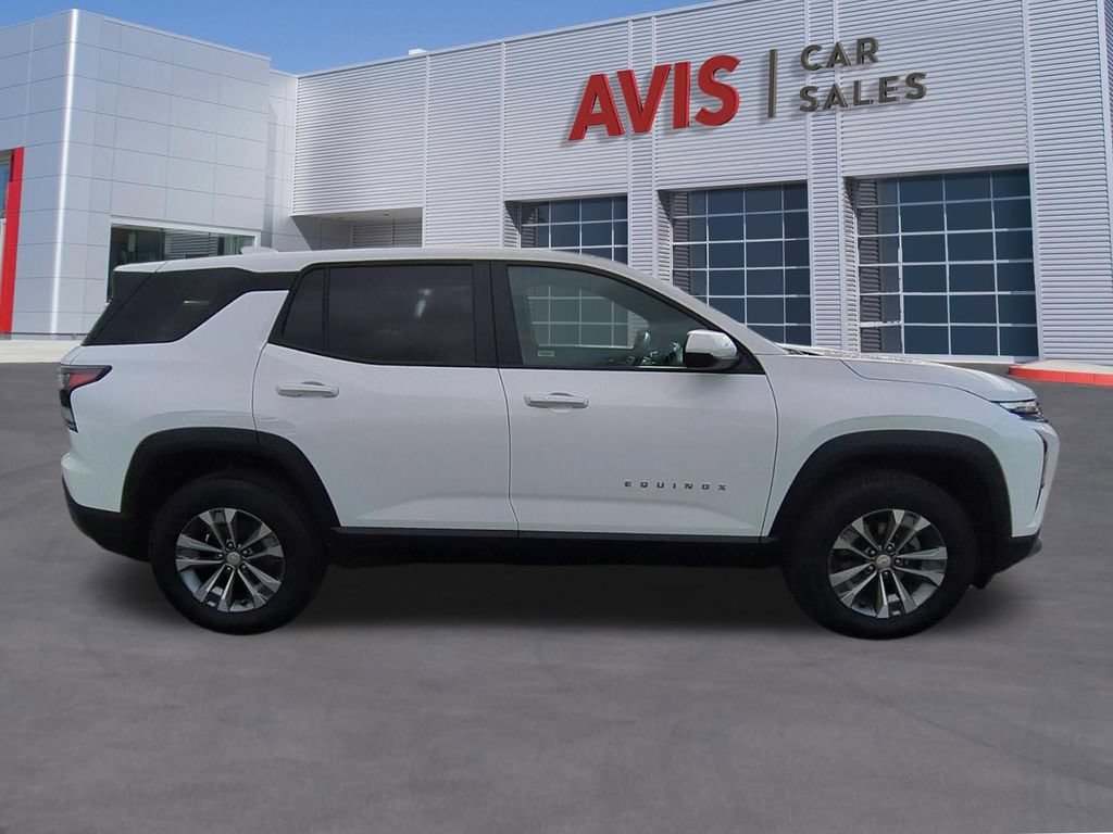 Used 2025 Chevrolet Equinox LT AWD/4WD image 5
