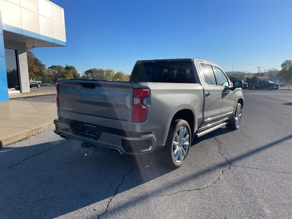 Used 2024 Chevrolet Silverado 1500 High Country w/ Technology Package image 8
