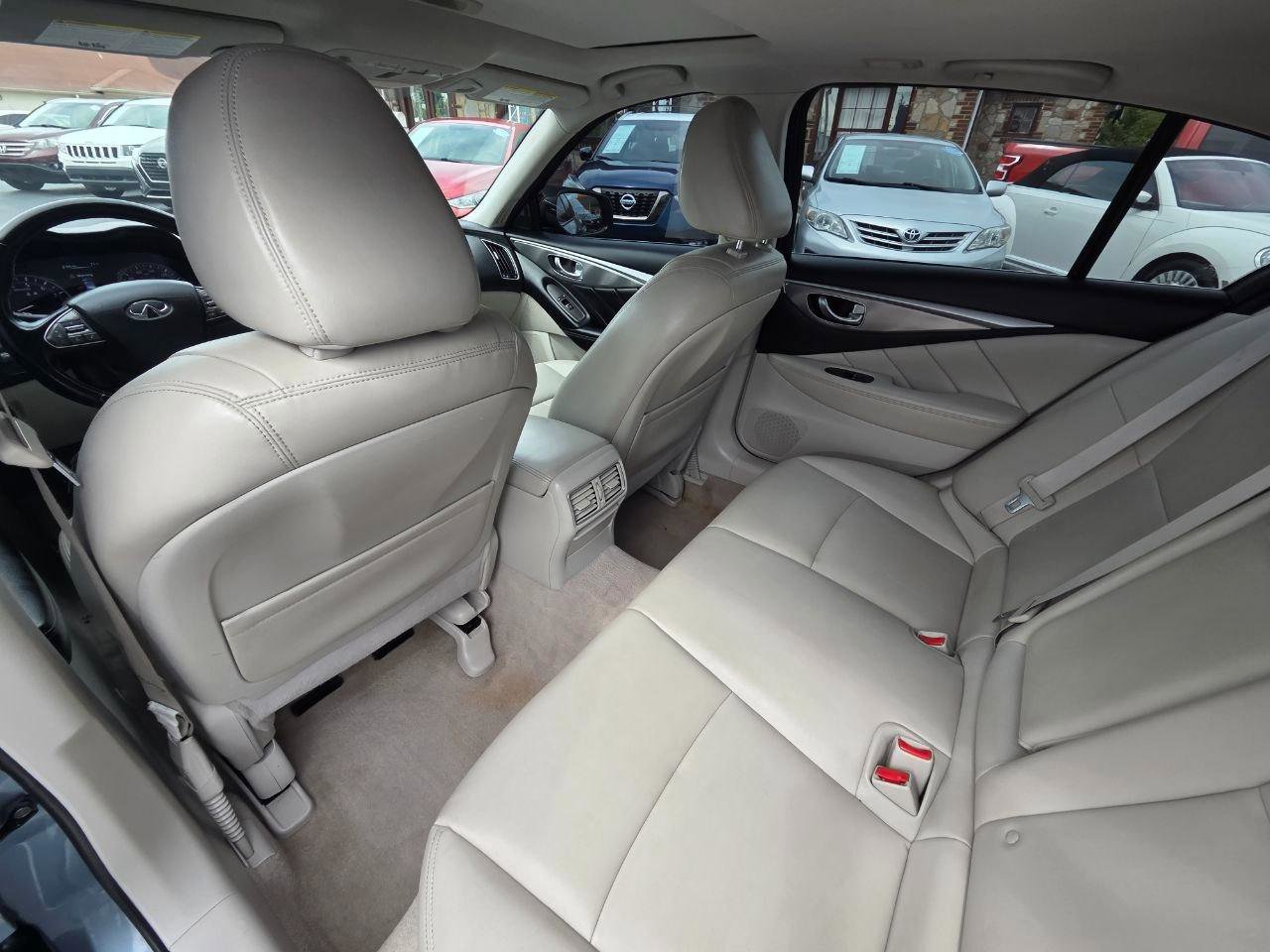 Used 2015 INFINITI Q50 w/ Moonroof Package RWD image 15
