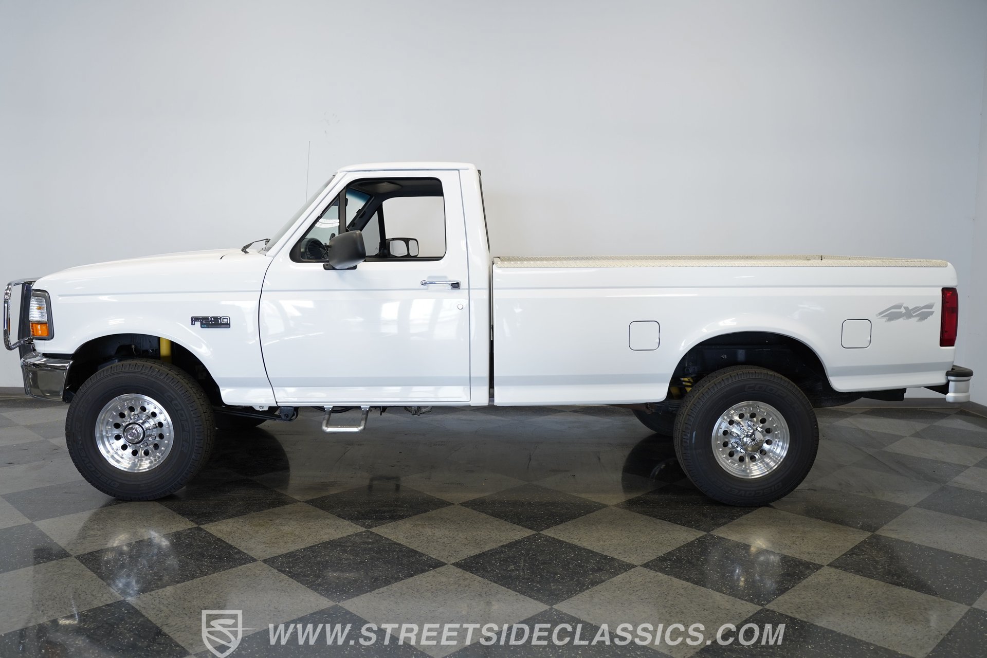 Used 1996 Ford F250 4x4 Regular Cab image 7