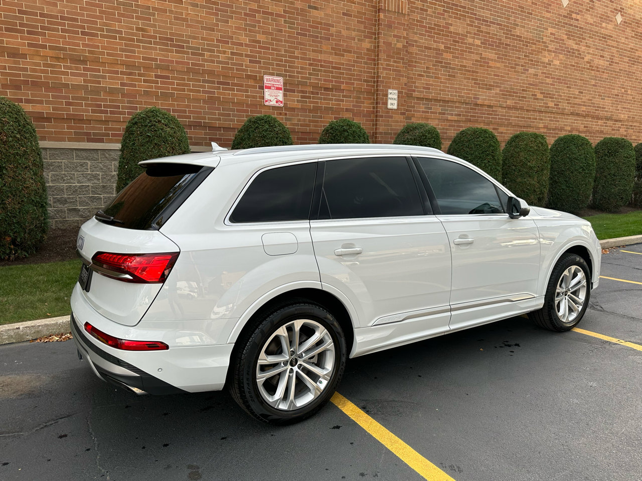Used 2025 Audi Q7 3.0T Premium Plus w/ Premium Plus Package image 21
