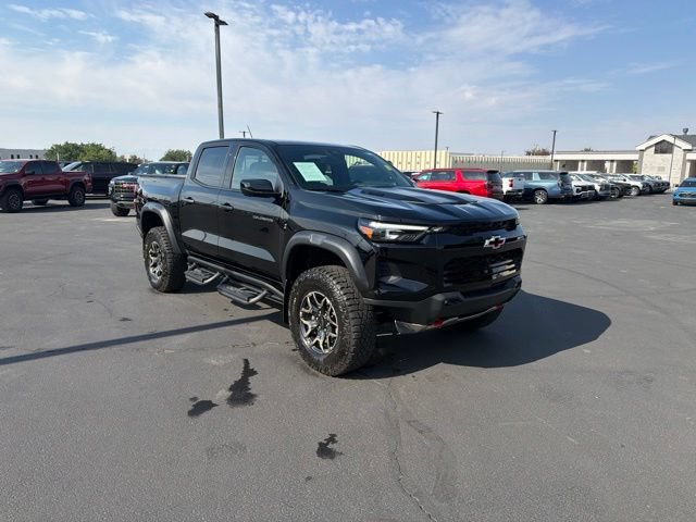 Used 2025 Chevrolet Colorado ZR2 w/ Technology Package AWD/4WD 360° Tour