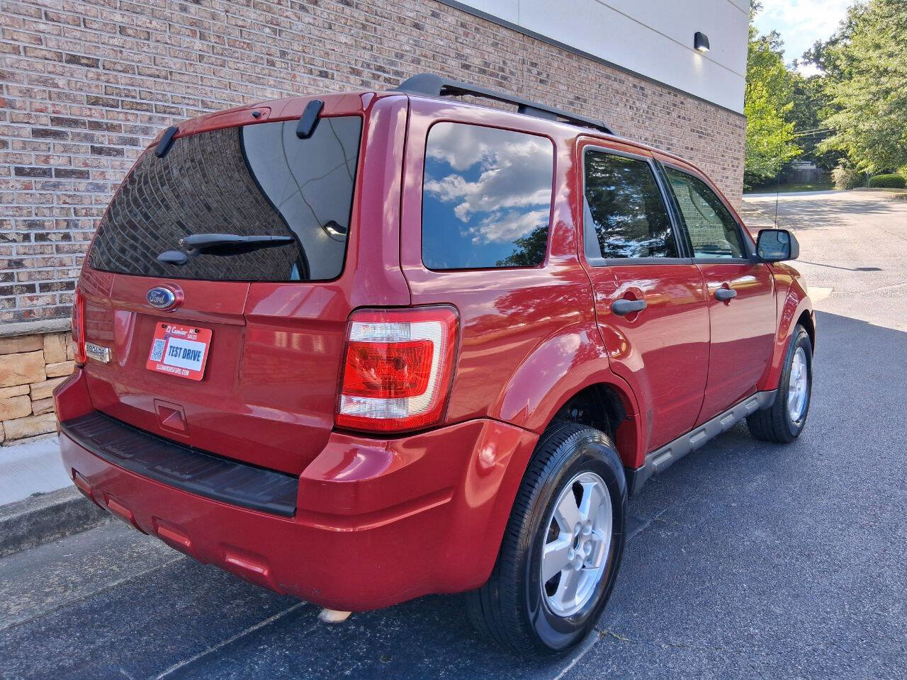 Used 2011 Ford Escape XLT FWD image 5