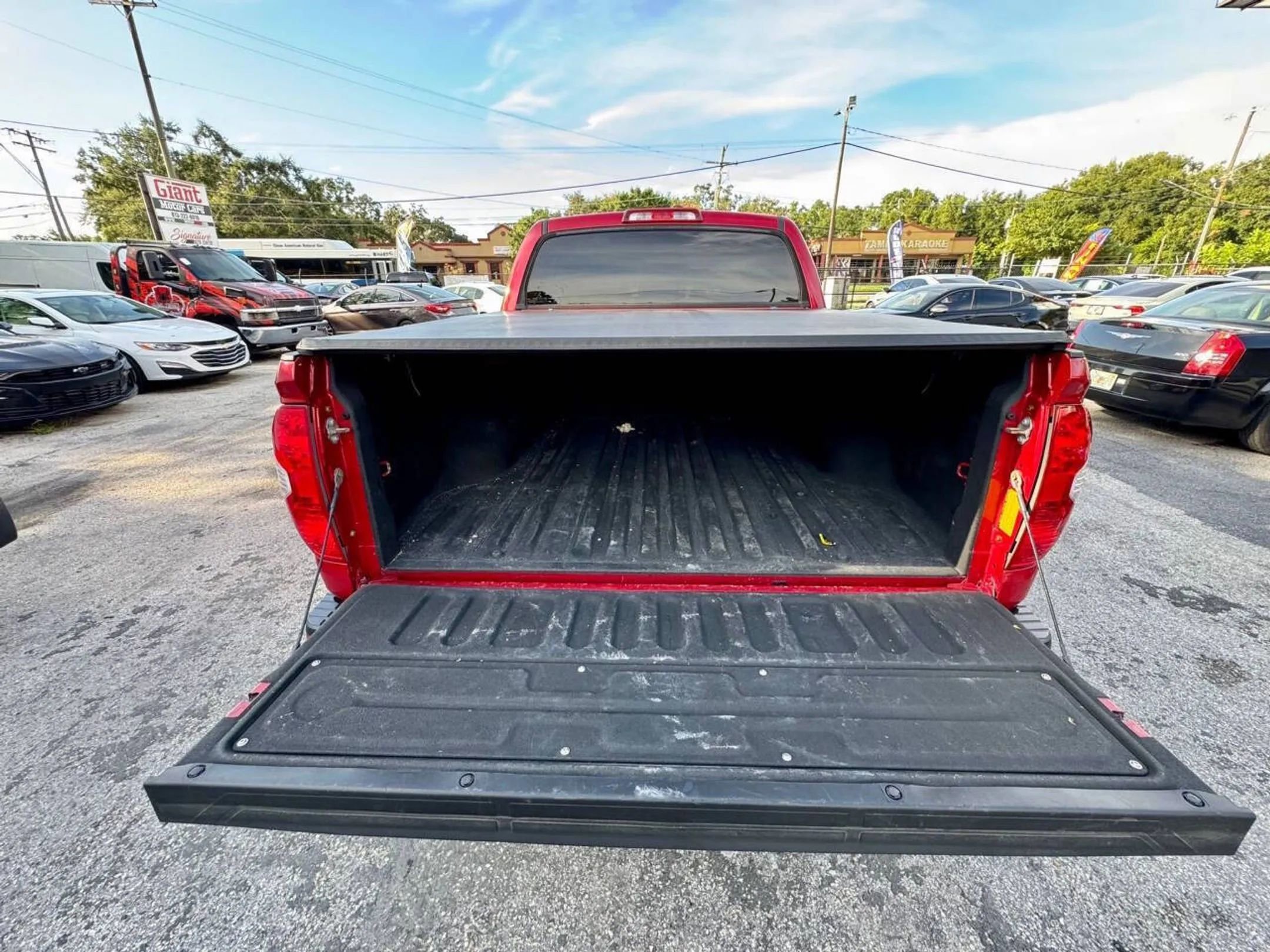 Used 2018 Toyota Tundra Platinum image 16