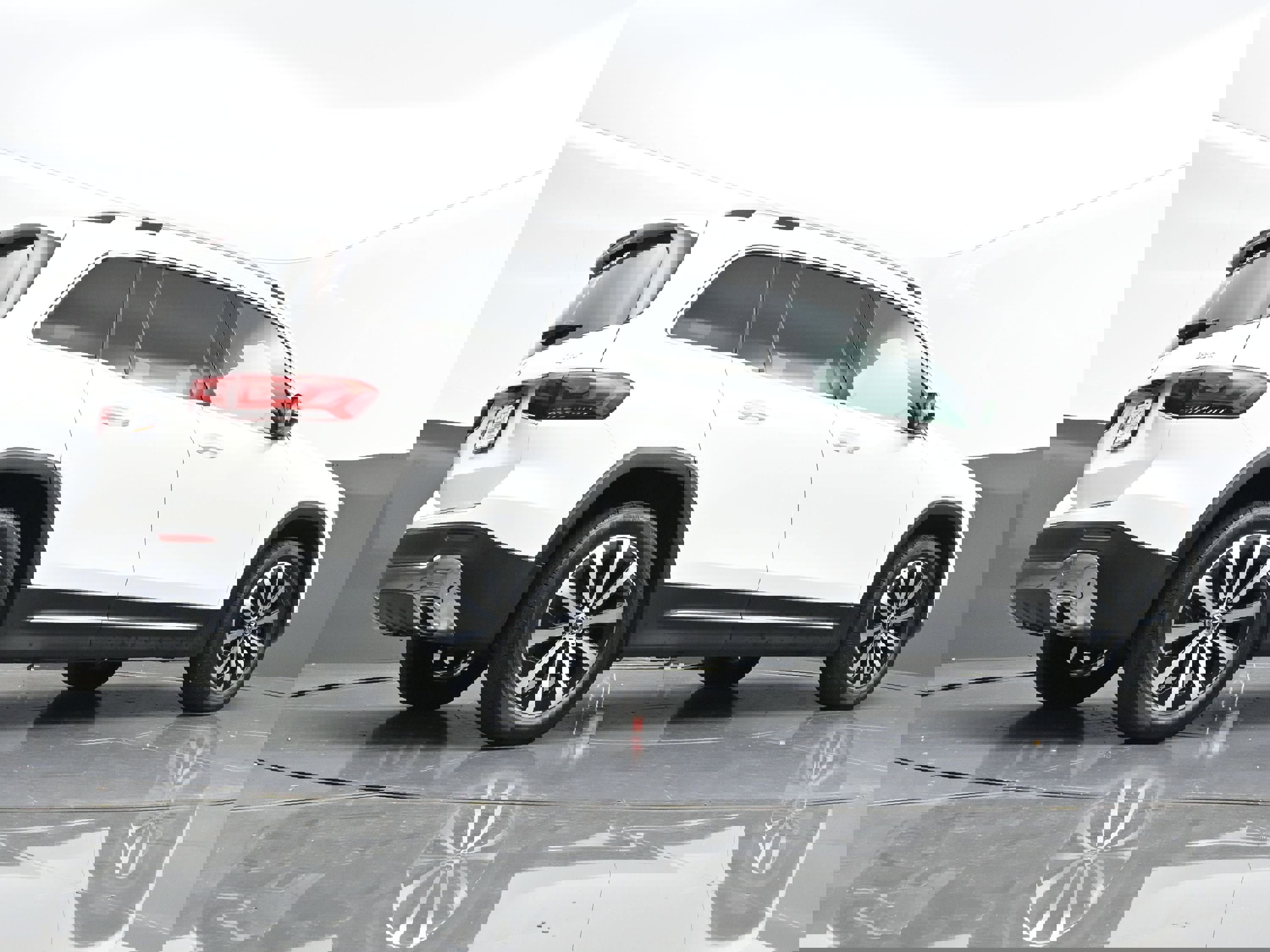 Used 2021 Mercedes-Benz GLB 250 4MATIC image 59