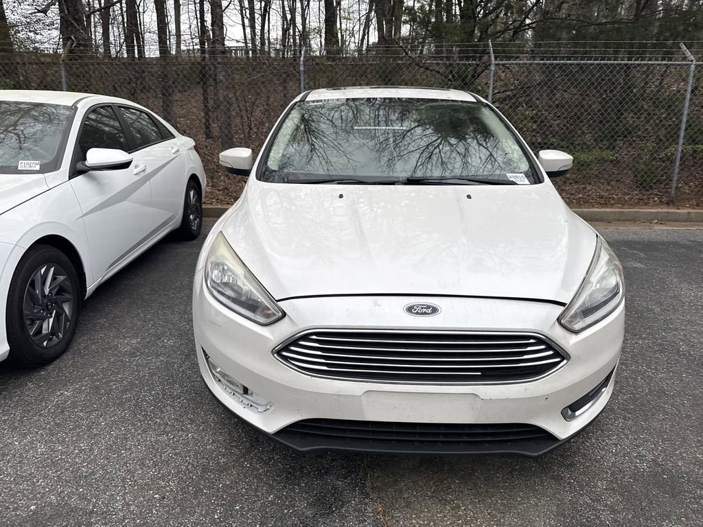 Used 2017 Ford Focus Titanium w/ Titanium Technology Package image 4