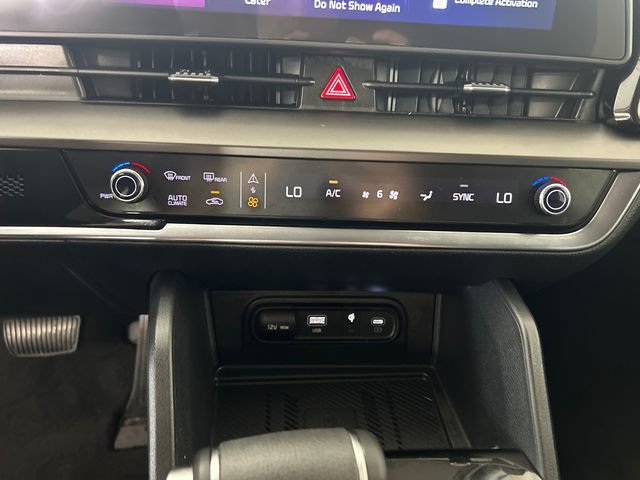Used 2025 Kia Sportage EX FWD image 21