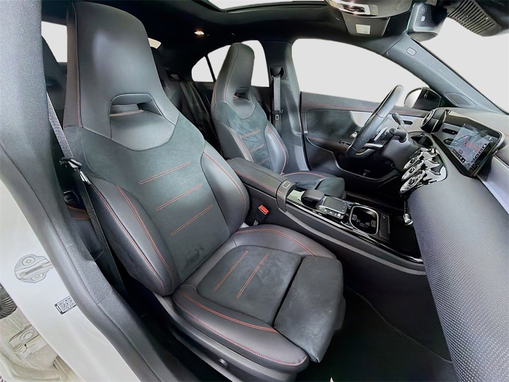 Used 2023 Mercedes-Benz CLA 250 4MATIC image 30