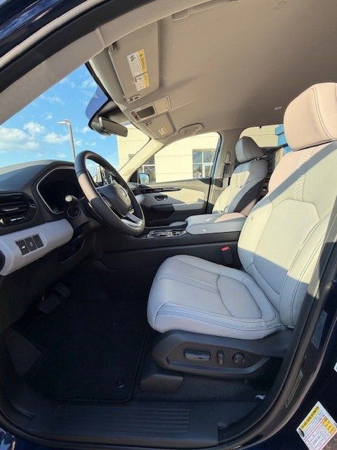 New 2025 Honda Pilot EX-L image 6