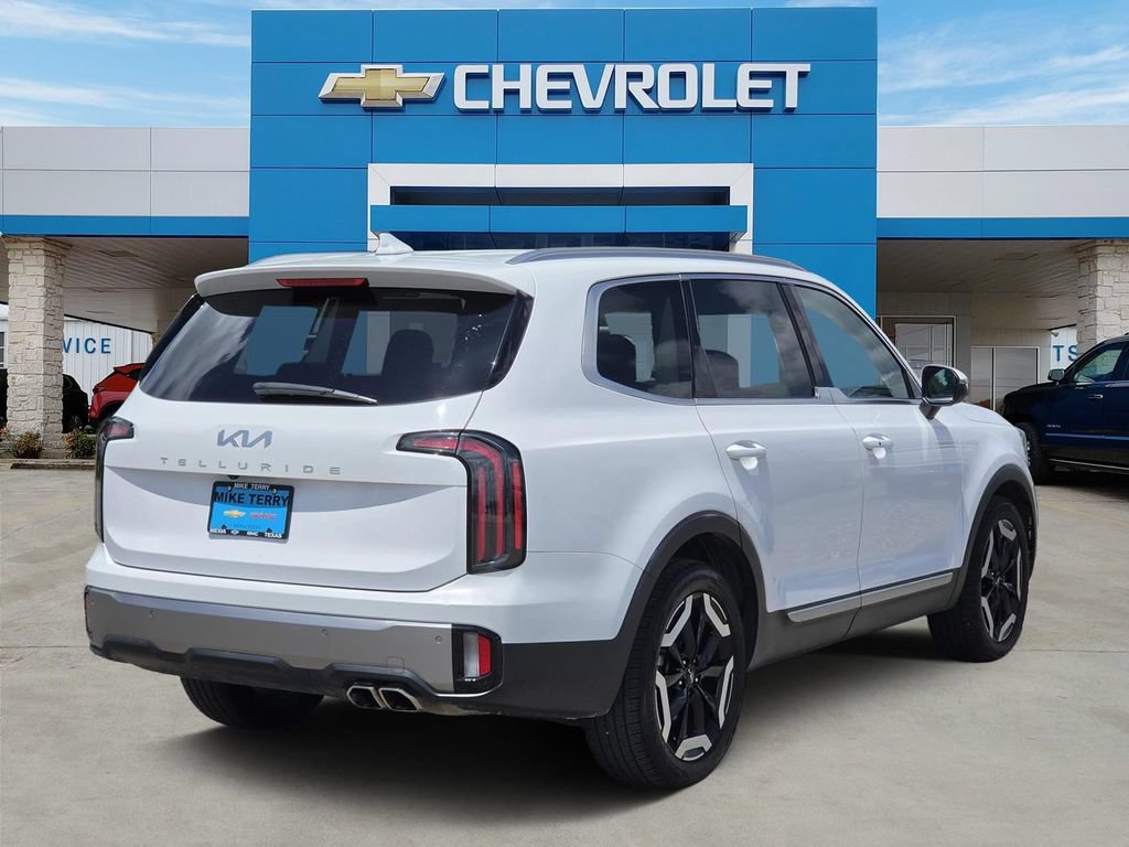 Used 2025 Kia Telluride EX FWD image 4