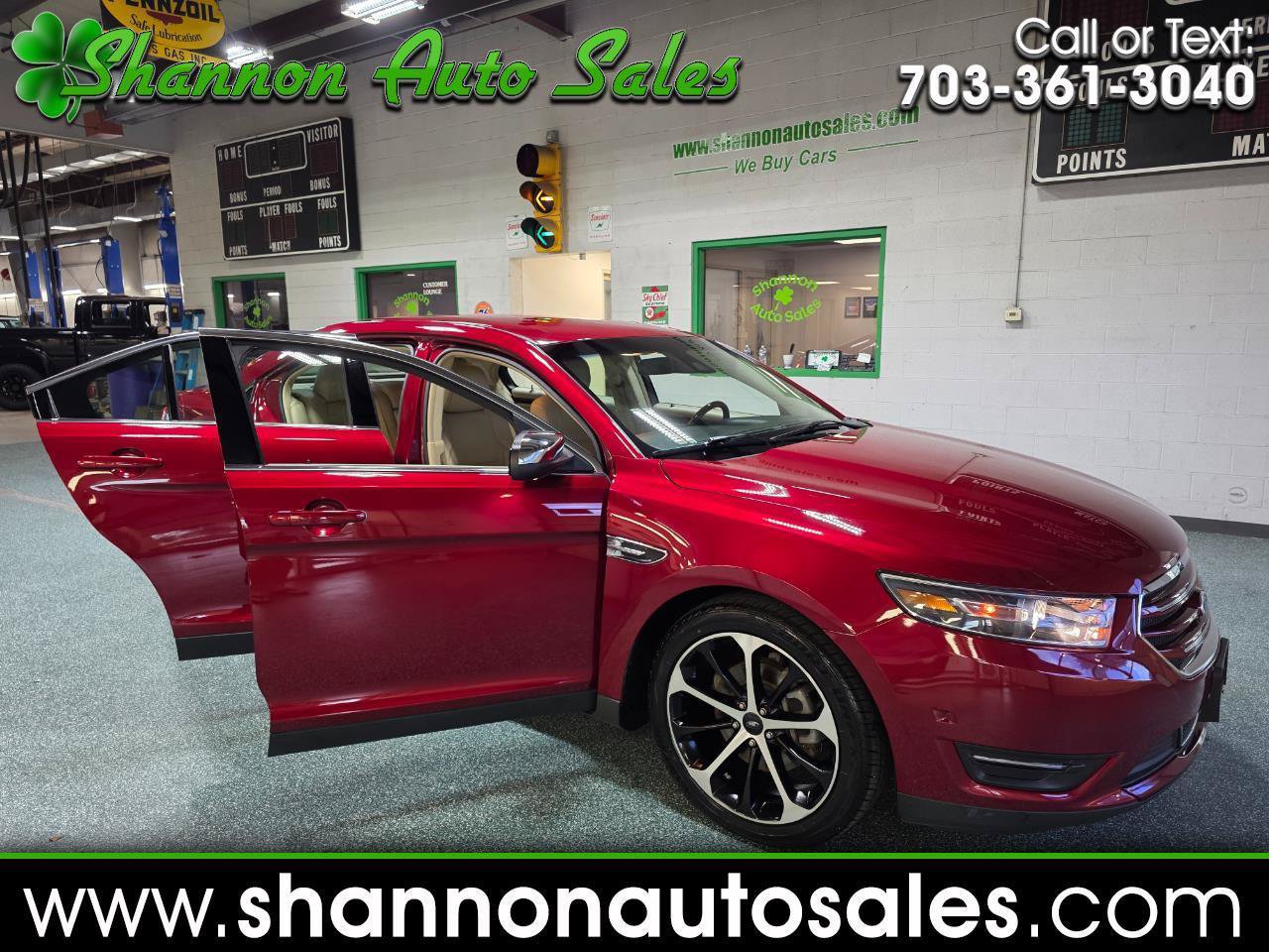 Used 2015 Ford Taurus Limited w/ Equipment Group 301A AWD/4WD image 1
