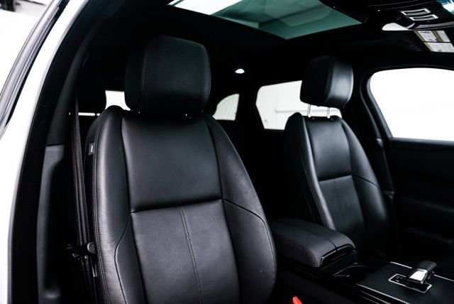 Used 2025 Land Rover Range Rover Velar Dynamic SE image 14