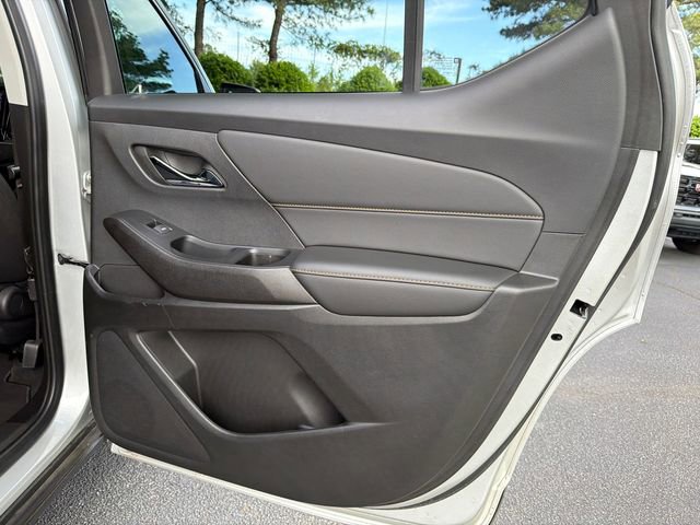 Used 2021 Chevrolet Traverse LT FWD image 16