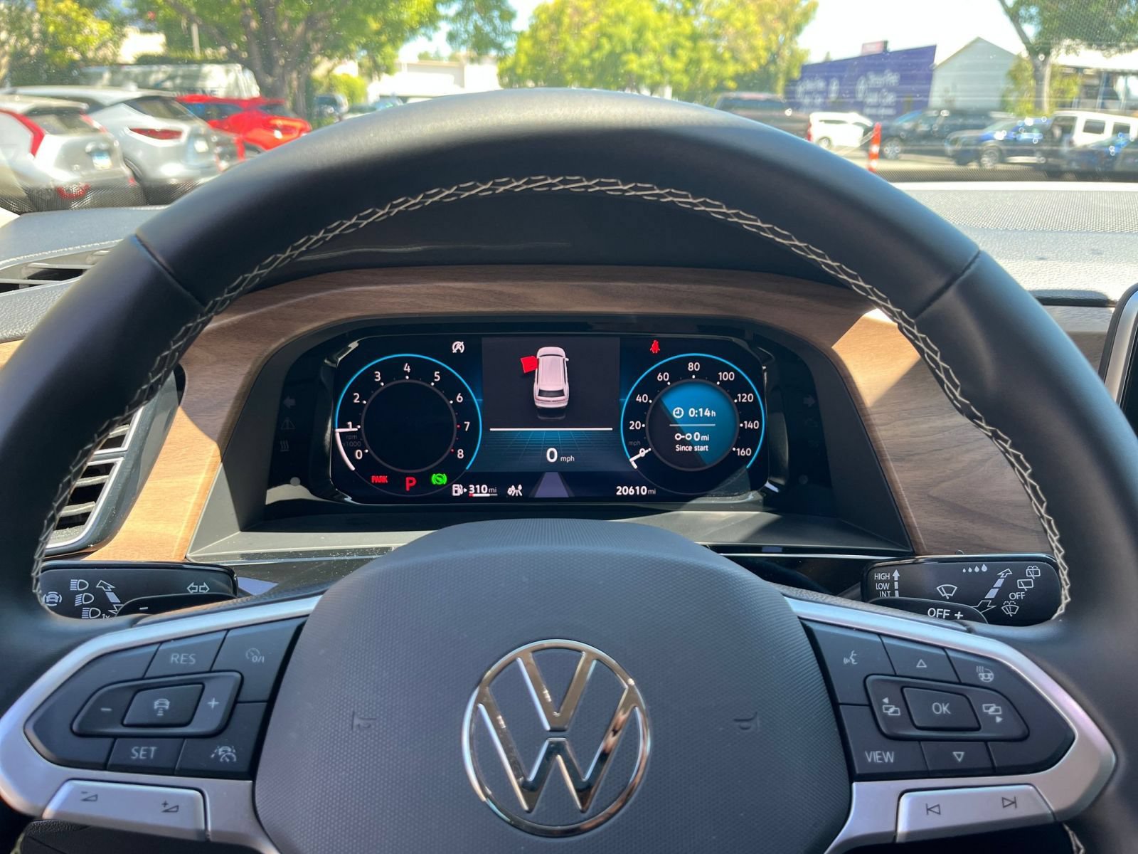 Used 2026 Volkswagen Atlas SE FWD image 30