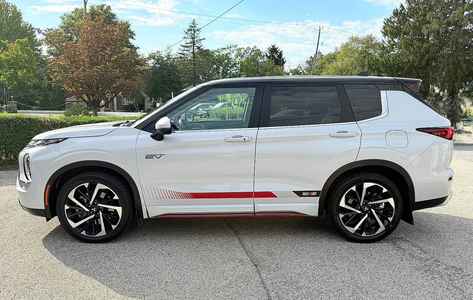 Used 2024 Mitsubishi Outlander Ralliart image 6