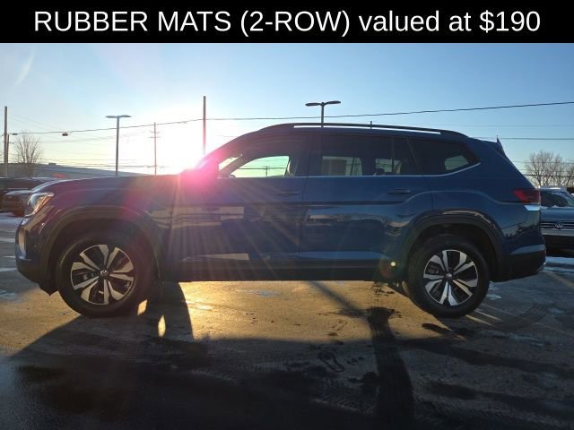 Used 2025 Volkswagen Atlas SE image 4