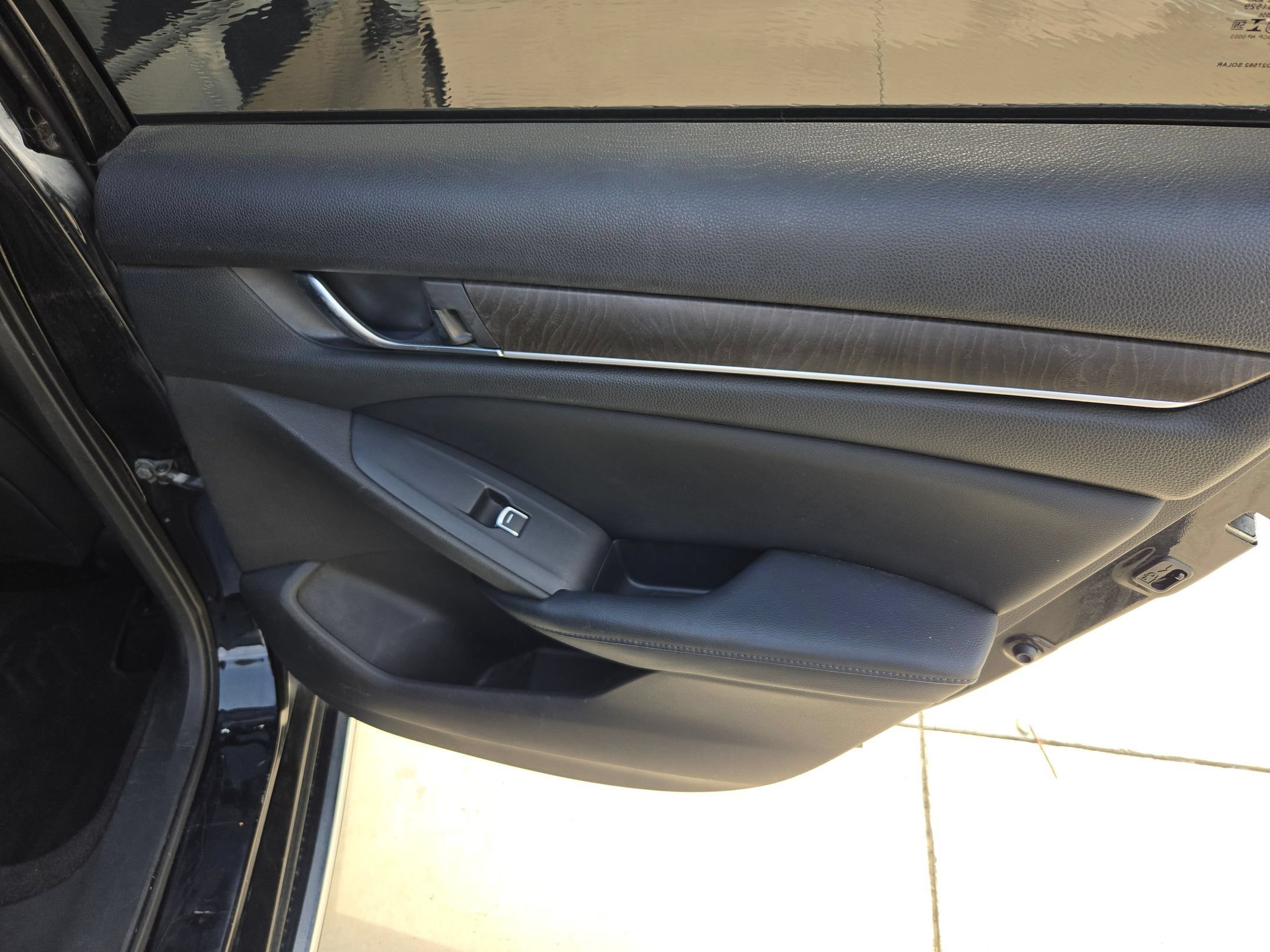 Used 2018 Honda Accord EX-L image 27