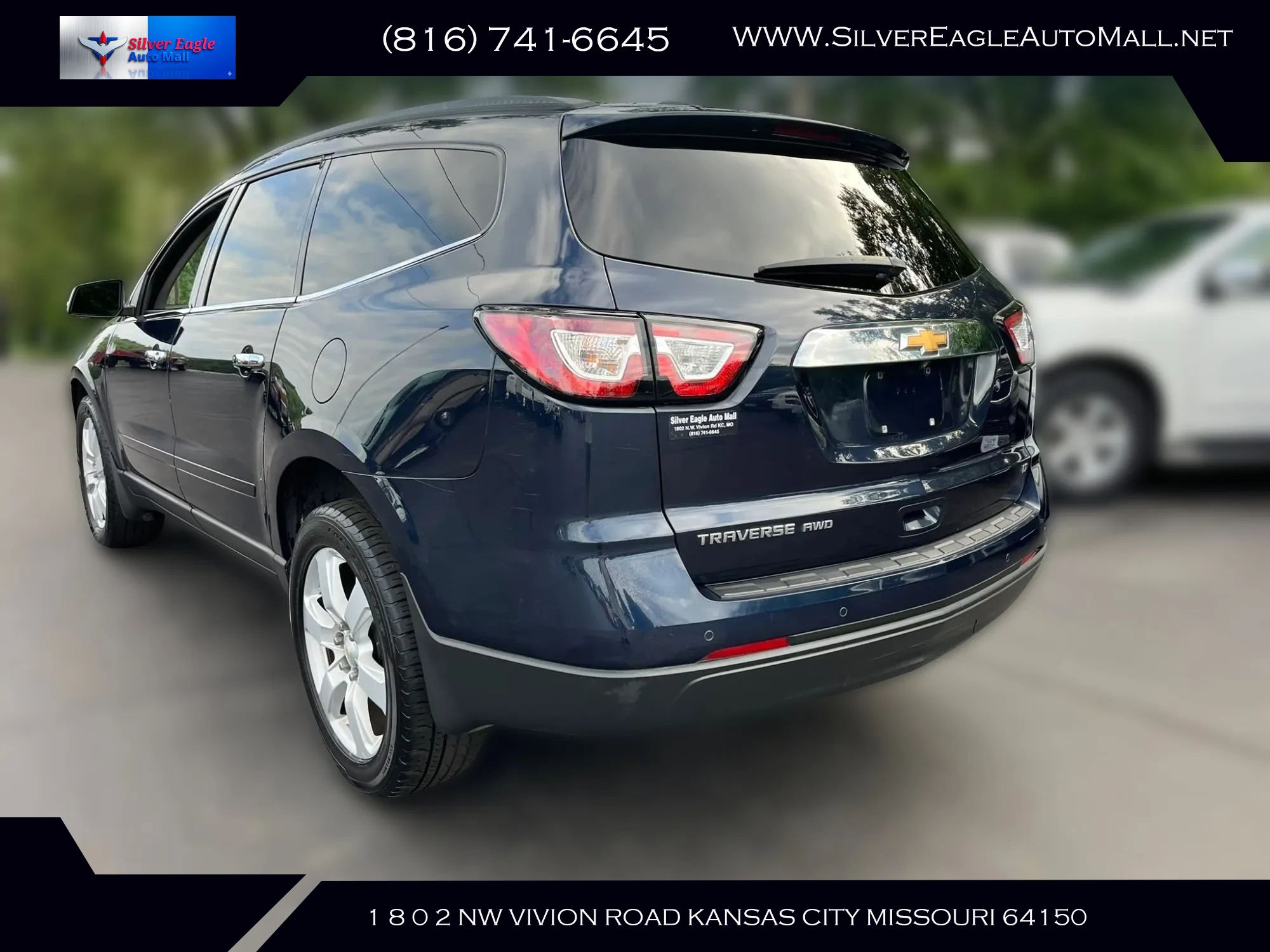 Used 2017 Chevrolet Traverse LT w/ Style and Technology Package AWD/4WD image 5