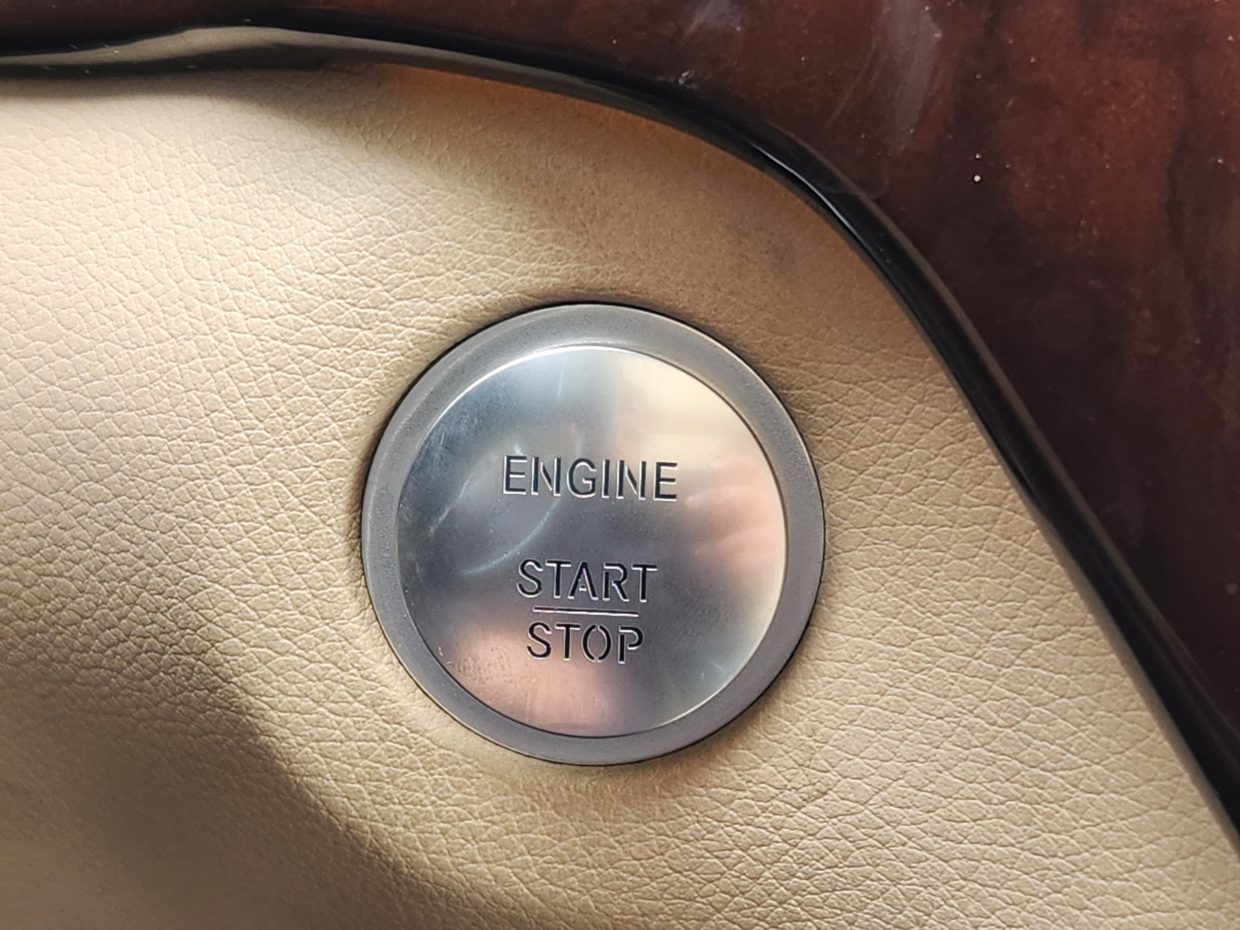 Used 2019 Mercedes-Benz GLS 450 4MATIC image 34