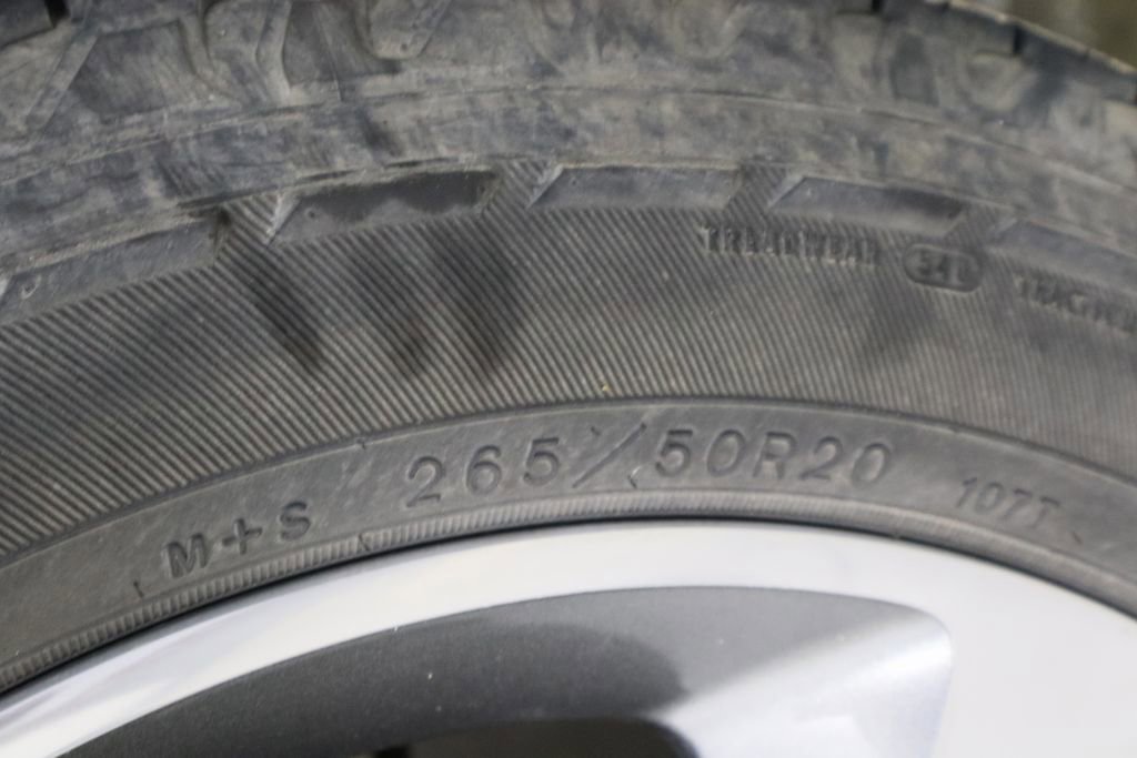 Used 2014 Jeep Grand Cherokee Overland image 39