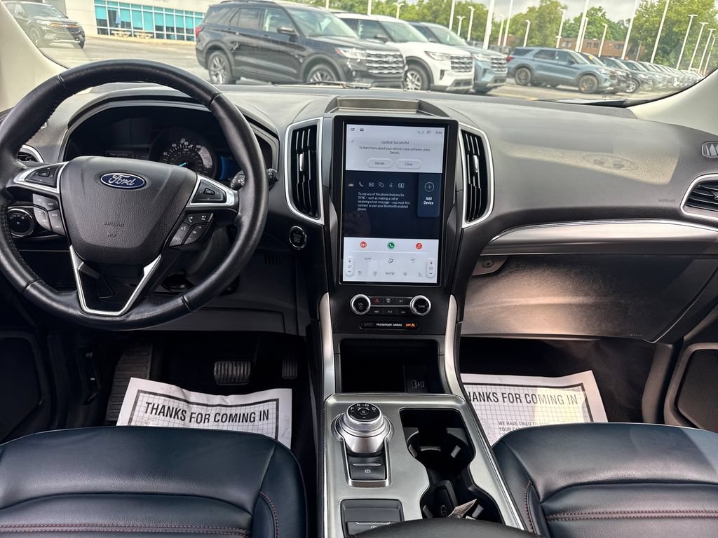 Used 2024 Ford Edge SEL w/ Sport Appearance Package AWD/4WD image 15