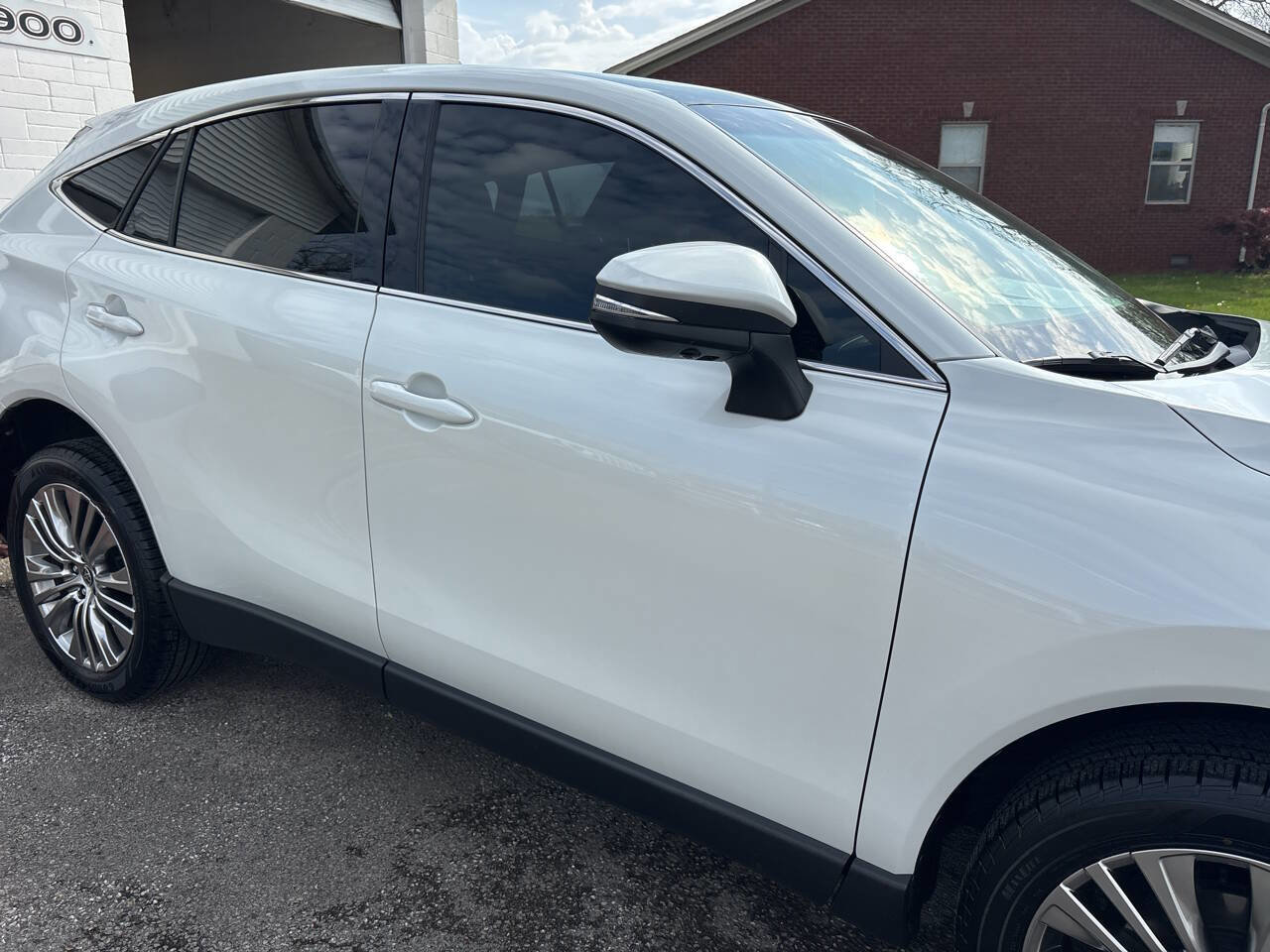 Used 2024 Toyota Venza Limited image 58