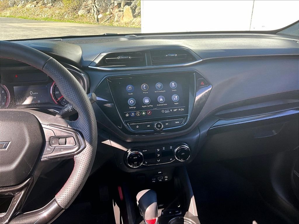 Used 2023 Chevrolet TrailBlazer RS w/ Technology Package AWD/4WD image 18