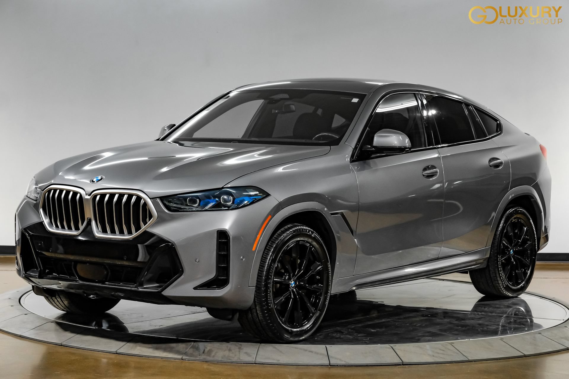 Used 2025 BMW X6 xDrive40i w/ Climate Comfort Package AWD/4WD image 6