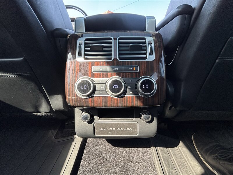 Used 2017 Land Rover Range Rover HSE AWD/4WD image 20