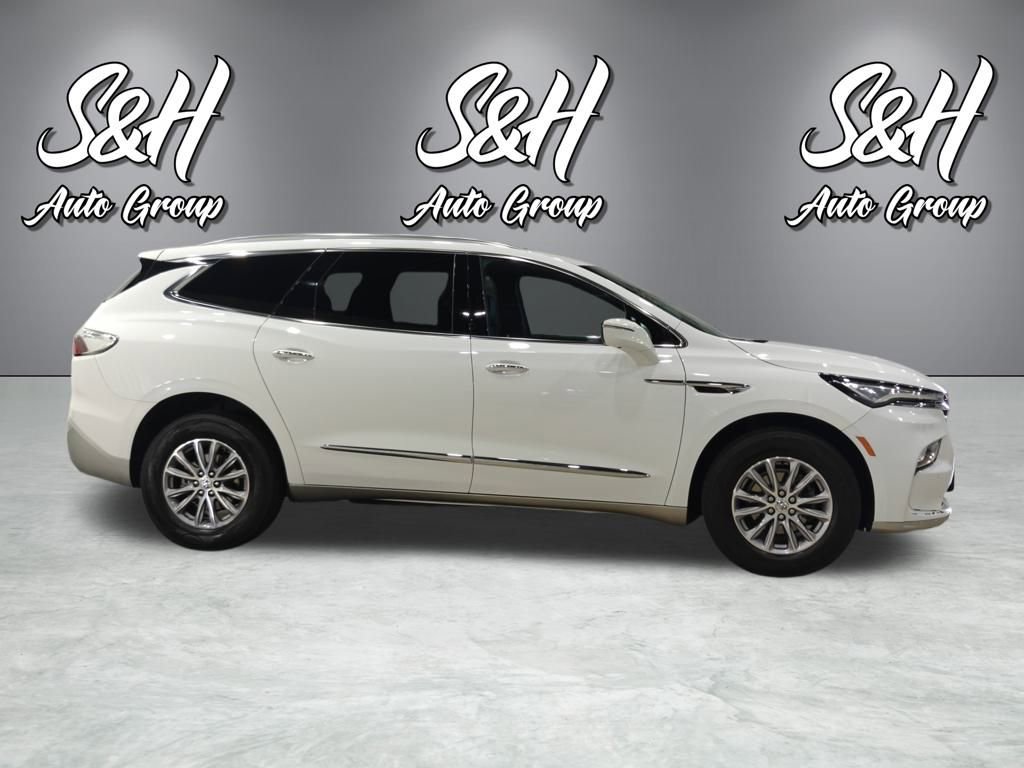 Used 2024 Buick Enclave Premium image 25