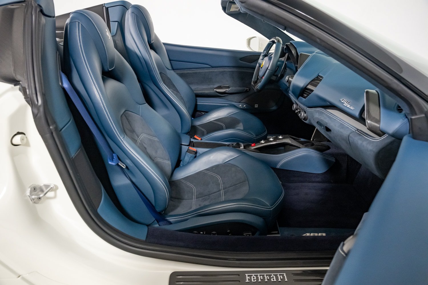 Certified 2017 Ferrari 488 Spider RWD image 31