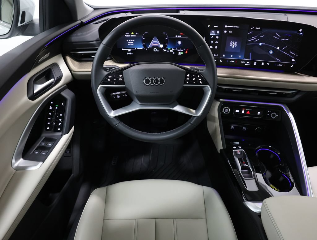 Used 2025 Audi Q5 Premium Plus w/ Premium Plus AWD/4WD image 16