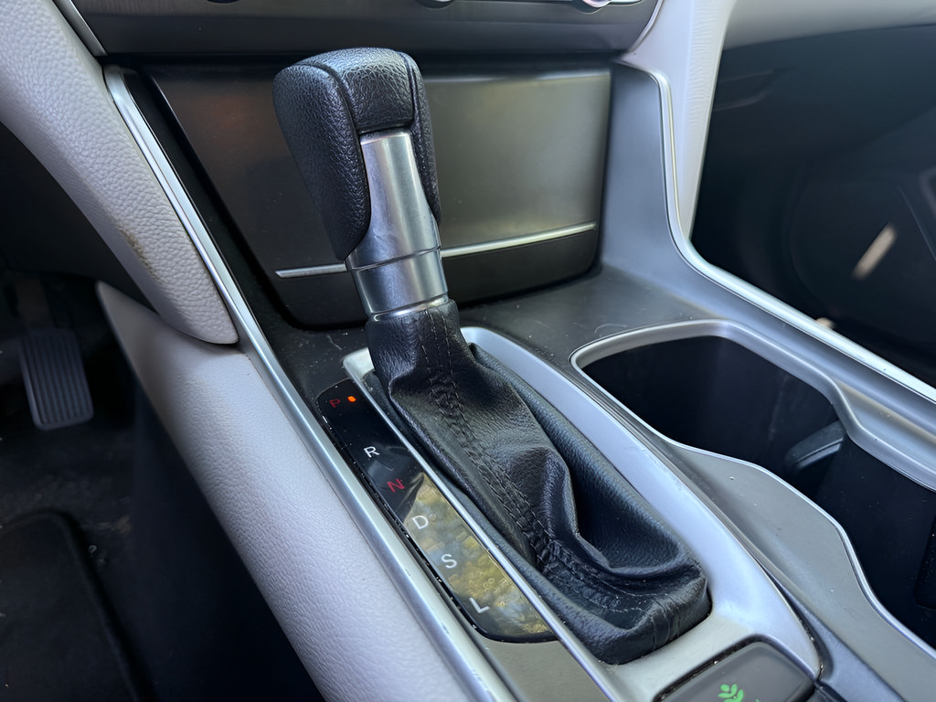 Used 2019 Honda Accord LX image 19