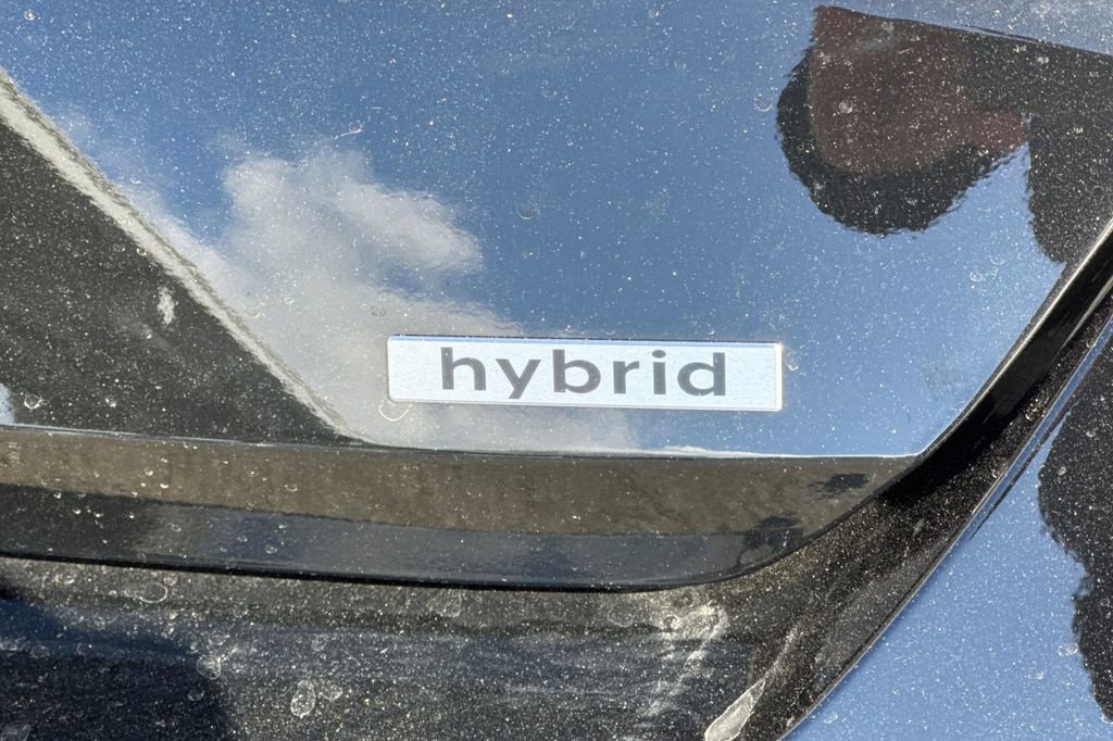 New 2026 Hyundai Elantra Limited FWD image 31