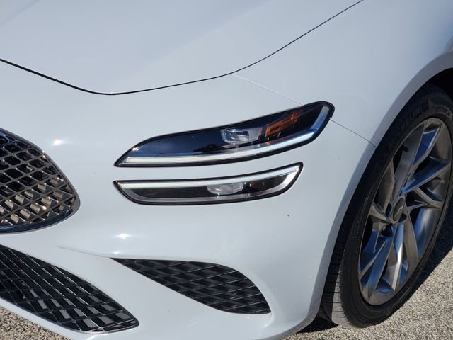 Used 2022 Genesis G70 2.0T image 7