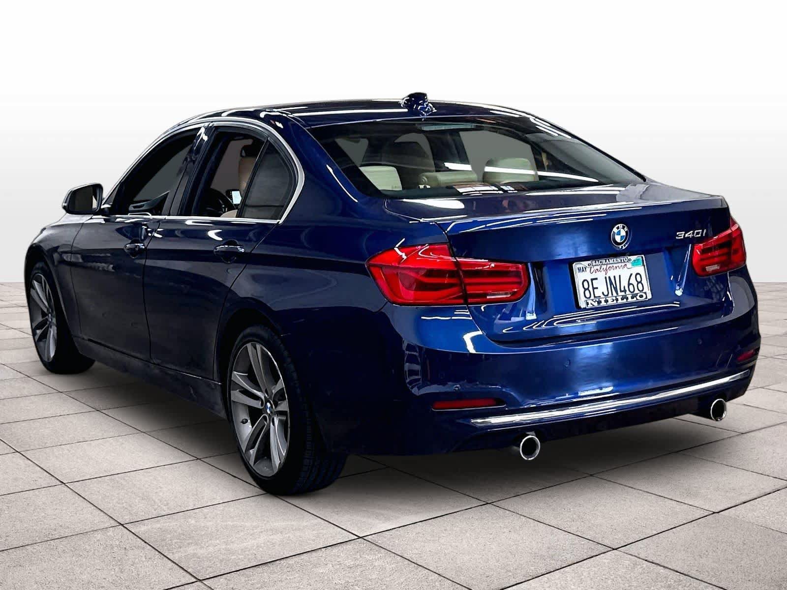 Used 2018 BMW 340i Sedan RWD image 14