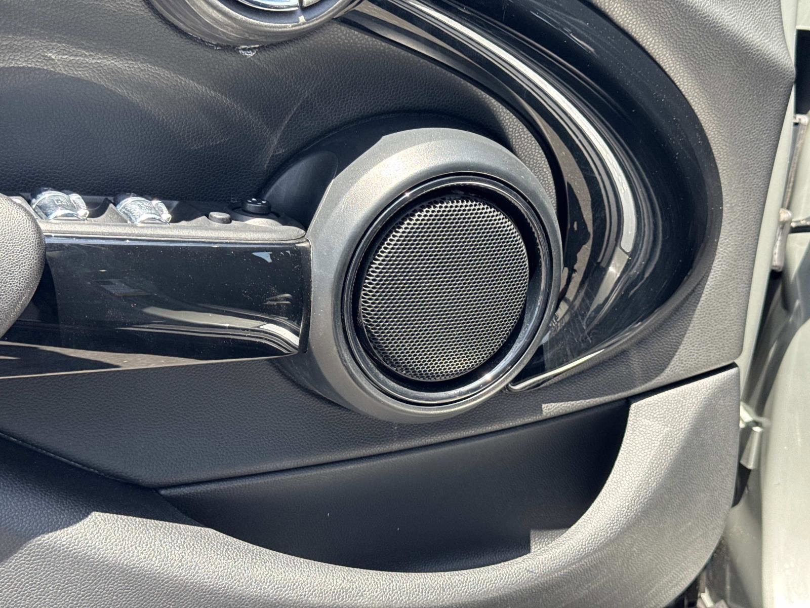 Used 2019 MINI Cooper S w/ Signature Upholstery Package FWD image 20