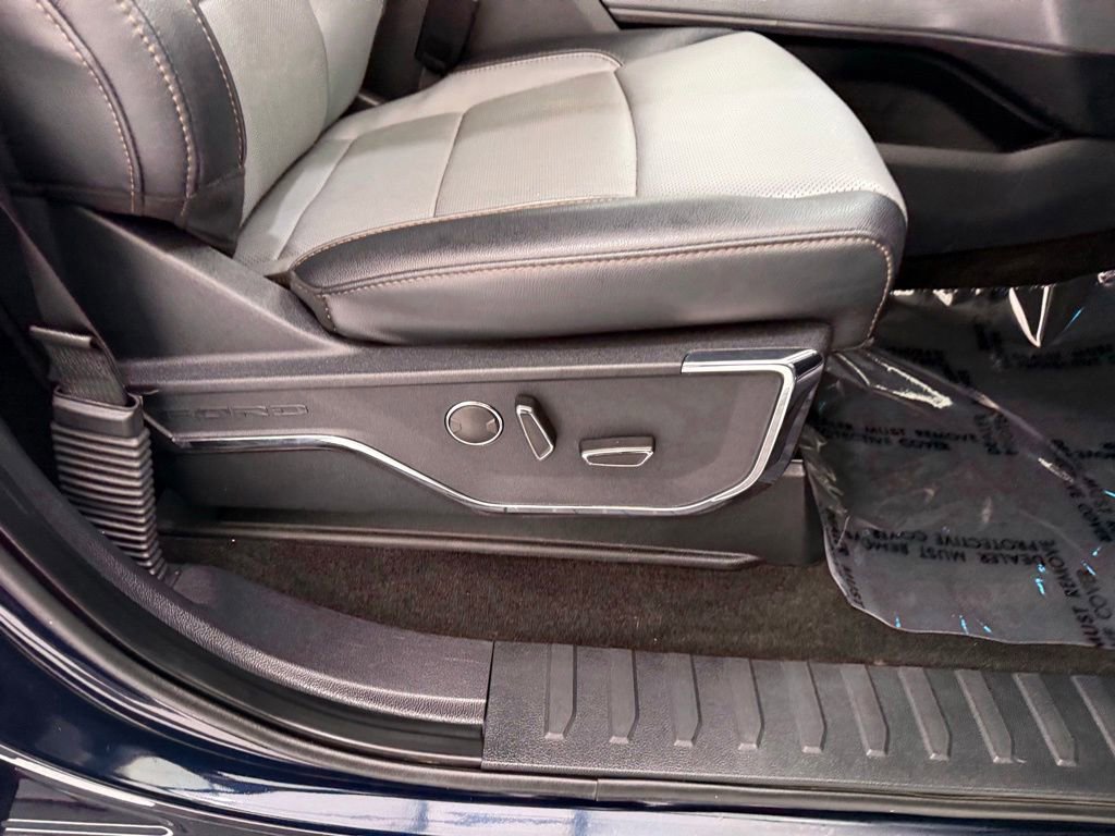 Certified 2022 Ford F150 Lightning Lariat AWD/4WD image 25
