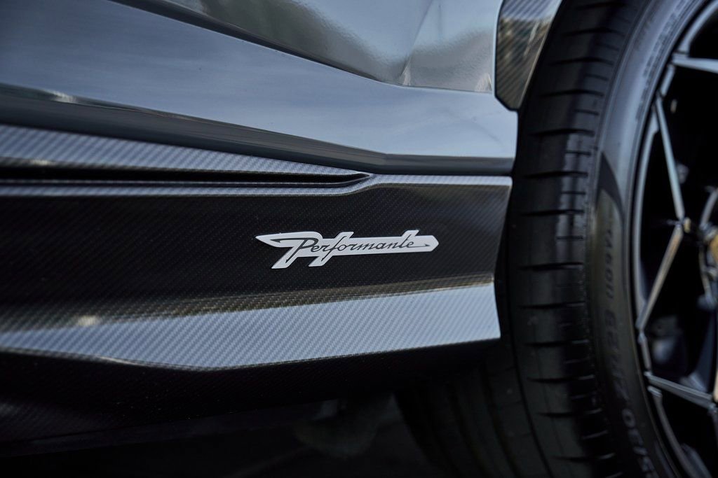 Used 2024 Lamborghini Urus Performante image 13