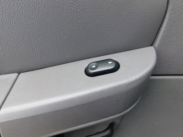 Used 2002 Ford Explorer XLT image 14