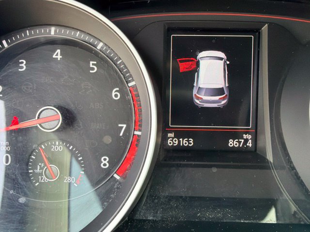 Used 2018 Volkswagen GTI Autobahn FWD image 19