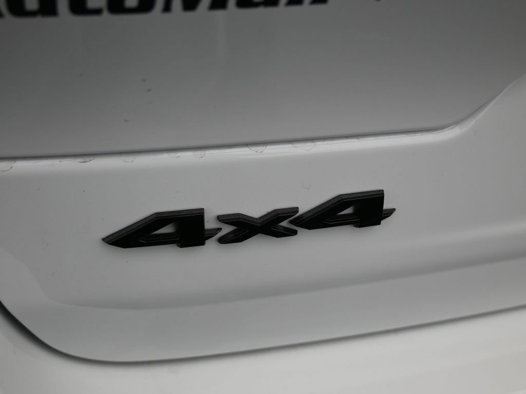 New 2025 Jeep Grand Cherokee Altitude image 33