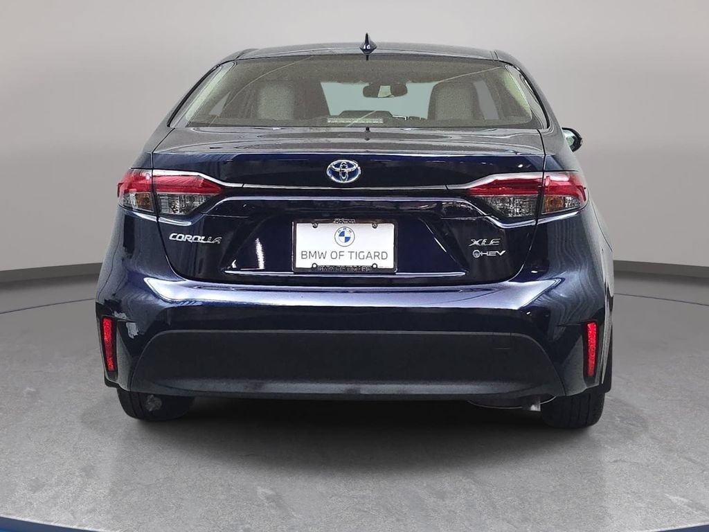 Used 2025 Toyota Corolla XLE FWD image 7