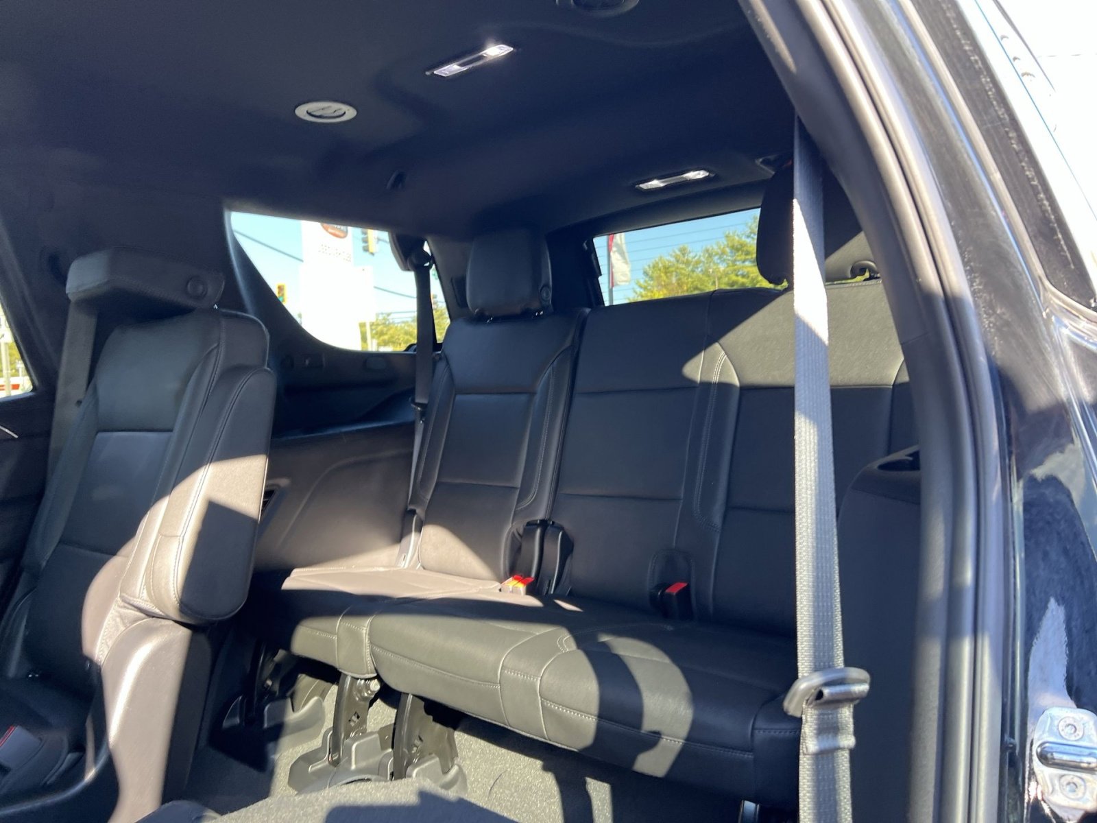 Used 2022 Chevrolet Tahoe LT w/ Luxury Package image 24