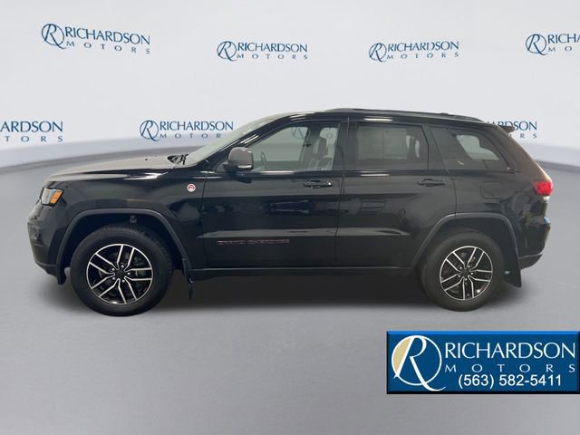 Used 2020 Jeep Grand Cherokee Trailhawk image 2