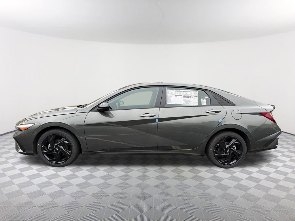 New 2026 Hyundai Elantra Sport FWD image 8
