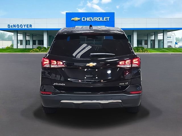 Used 2024 Chevrolet Equinox LT w/ LPO, Floor Liner Package image 7