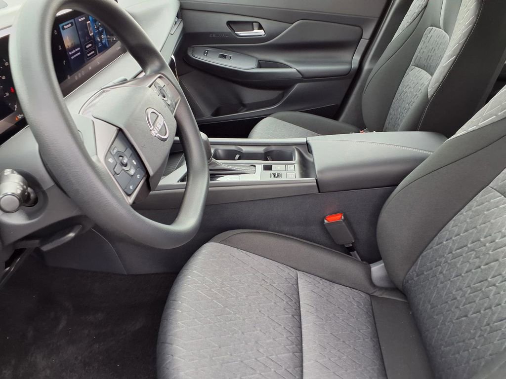 New 2026 Nissan Sentra SV w/ Floor Mat Package FWD image 14