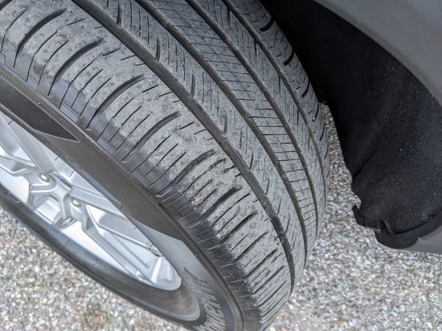 Used 2025 Ford Explorer Active RWD image 36
